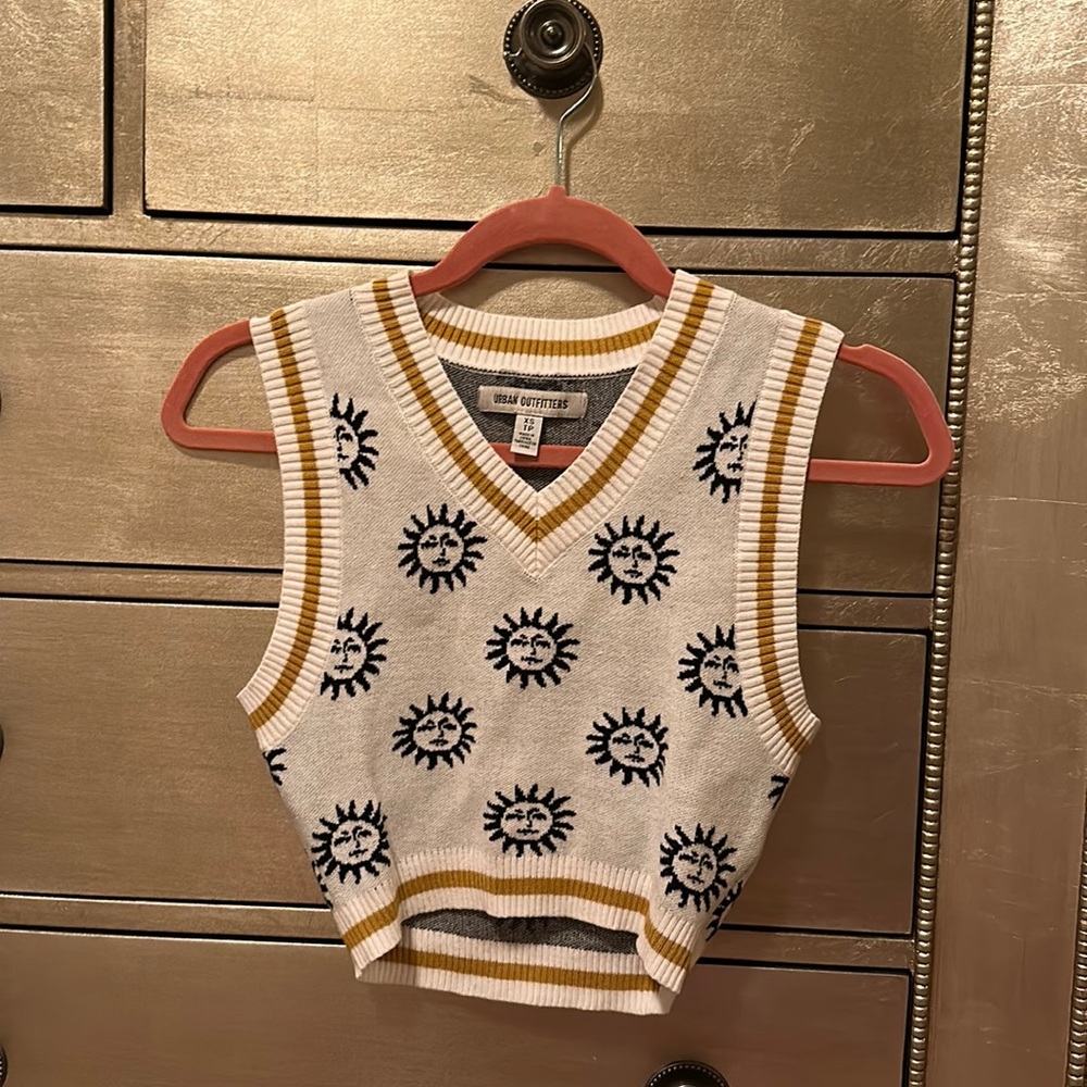 XS Urban Outfitters Sweater Vest